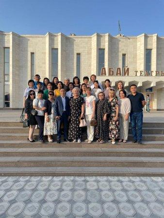 Театр күні. "Қарагөз" трагедиясының премьерасы